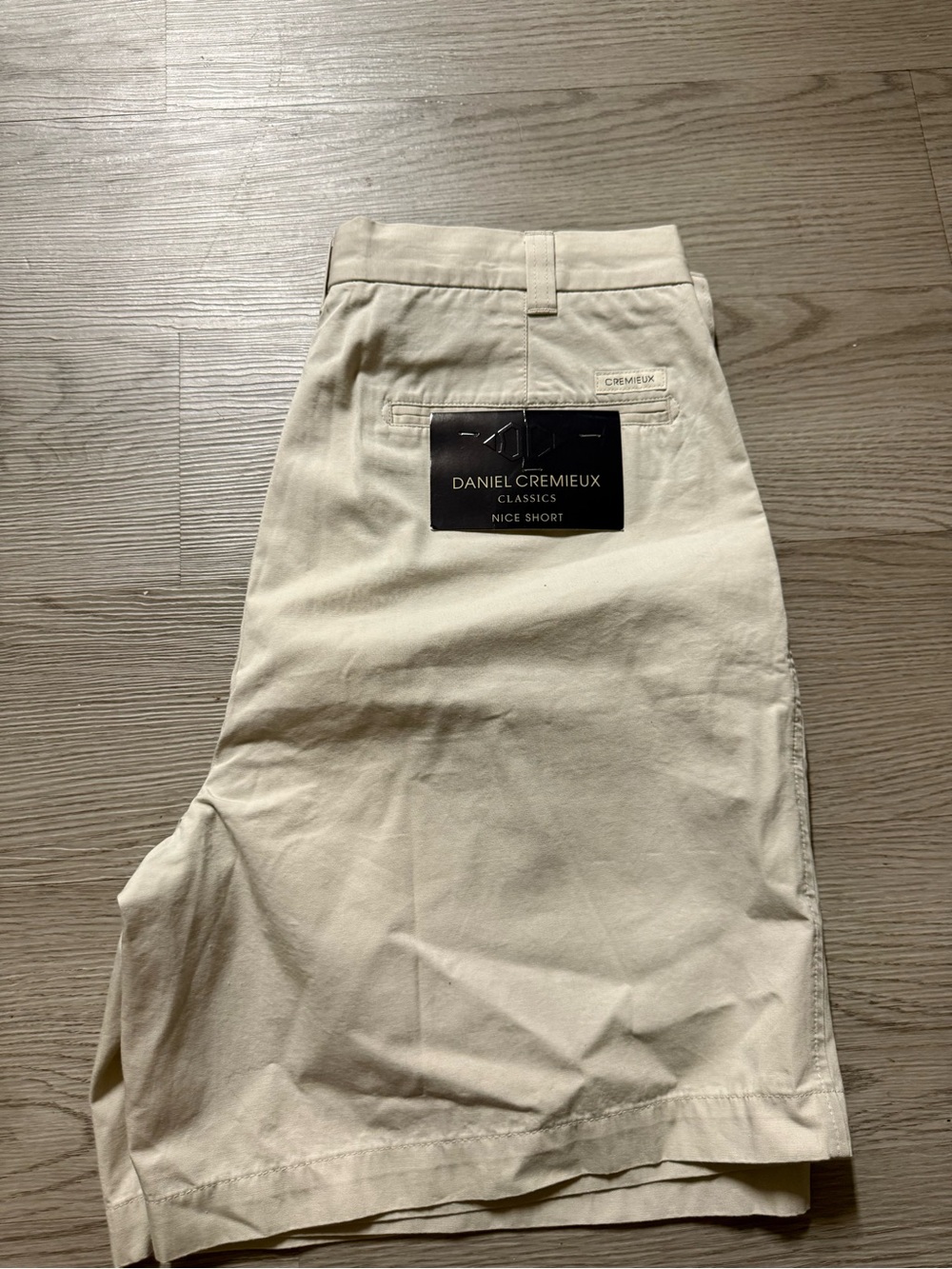 Men’s Daniel Cremieux khaki shorts size 34 new with tags